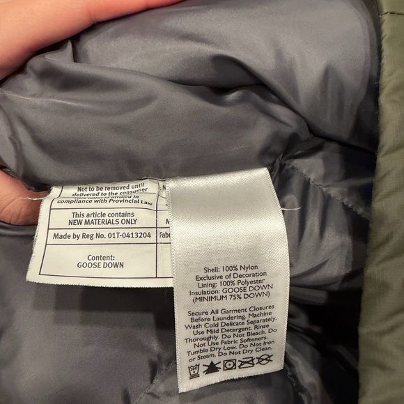 Eddie Bauer Men's Quest Fleece Vest in a green color medium EUC - Picture 6 of 6